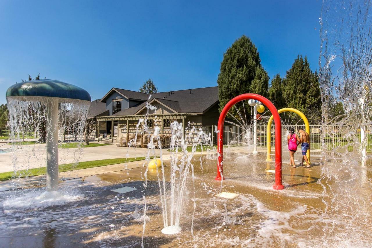 Village Loop View Redmond Esterno foto